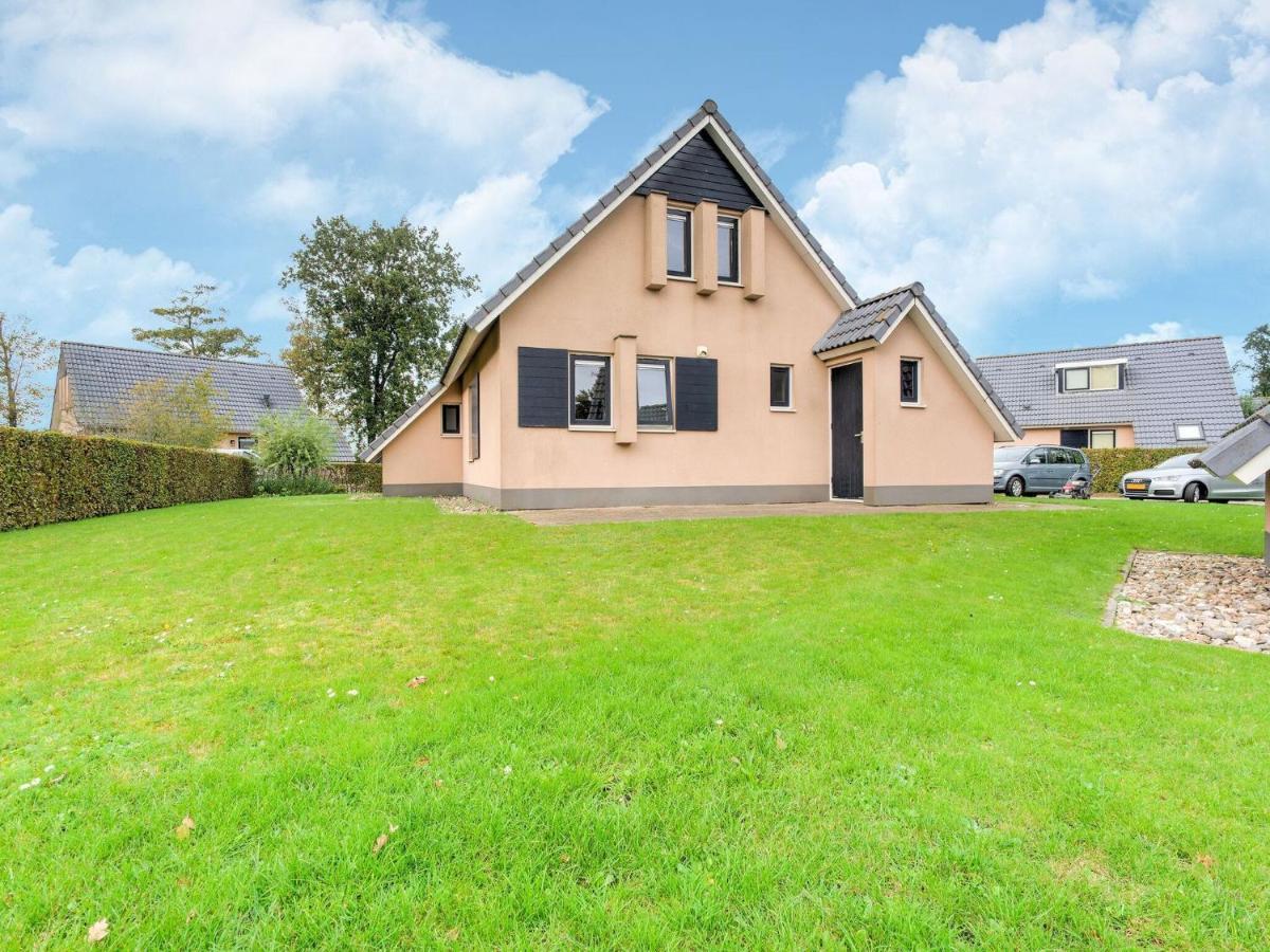 Serene Holiday Home In Gaasterl N Sleat Sondel Bagian luar foto