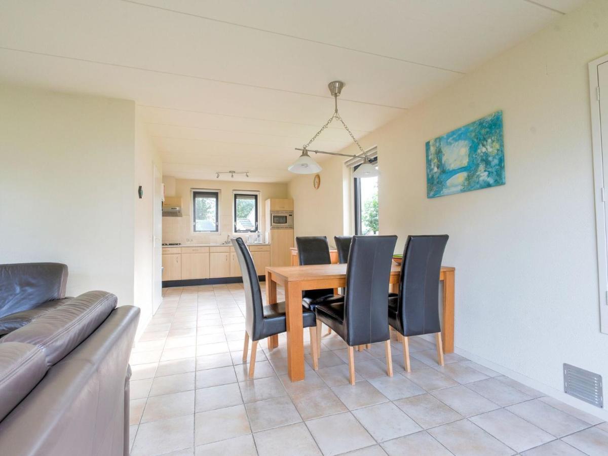 Serene Holiday Home In Gaasterl N Sleat Sondel Bagian luar foto